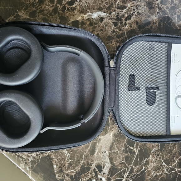 Microsoft Headphones 2 - Picture 3 of 11